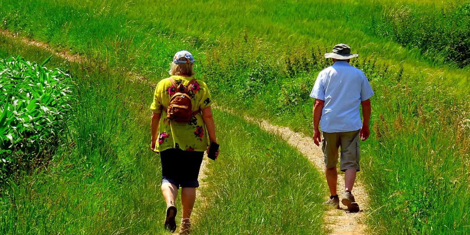 wanderer_by_friedbert_simon_pfarrbriefservice